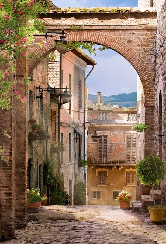 Italian City Arc