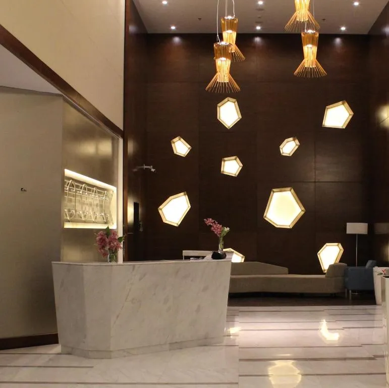 Holiday Inn Jeddah - 11