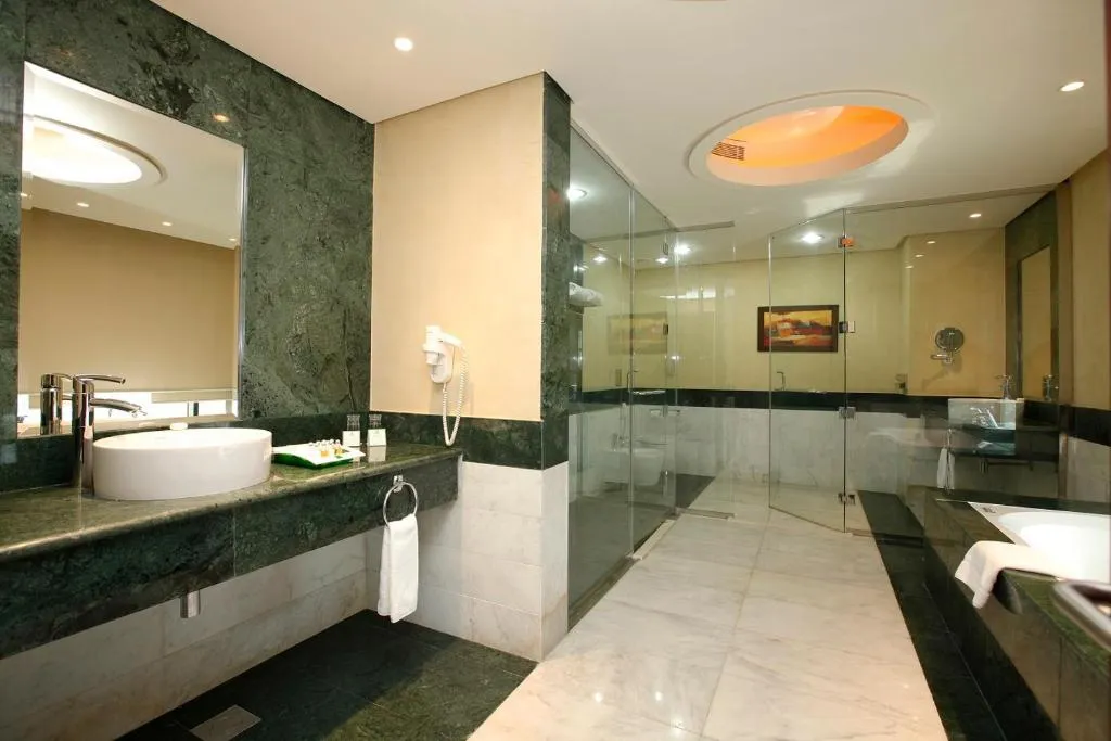 Holiday Inn Riyadh - 15