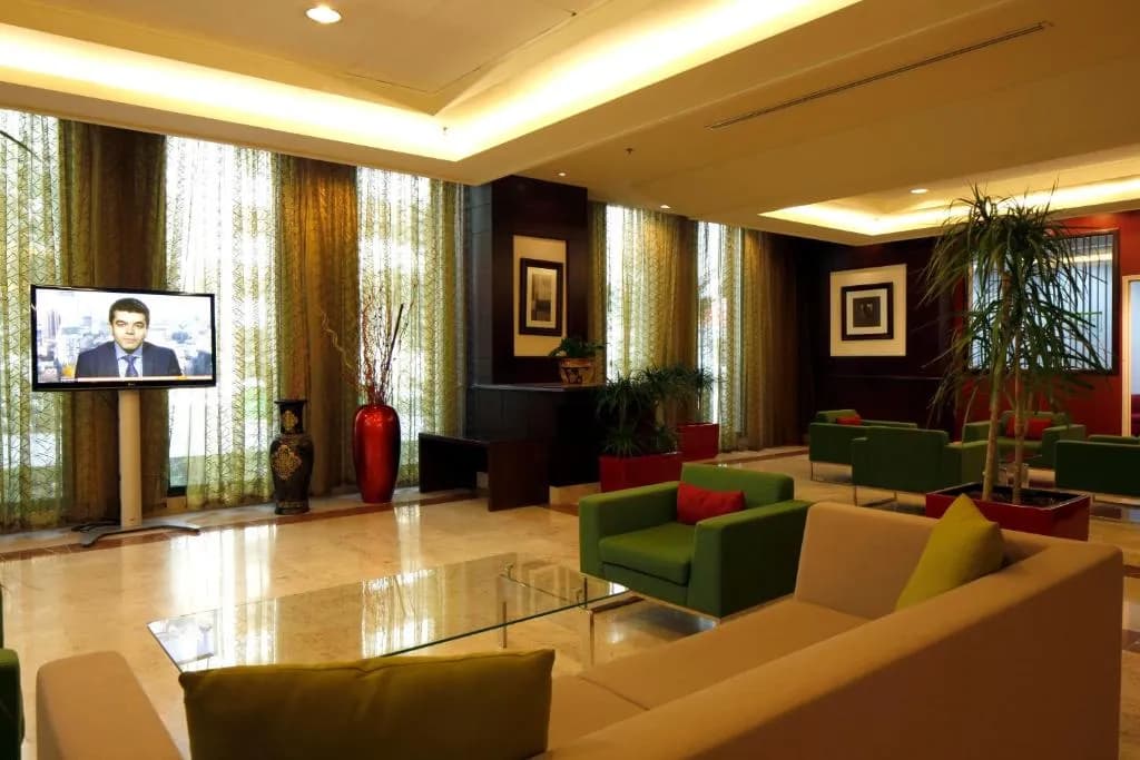 Holiday Inn Riyadh - 17