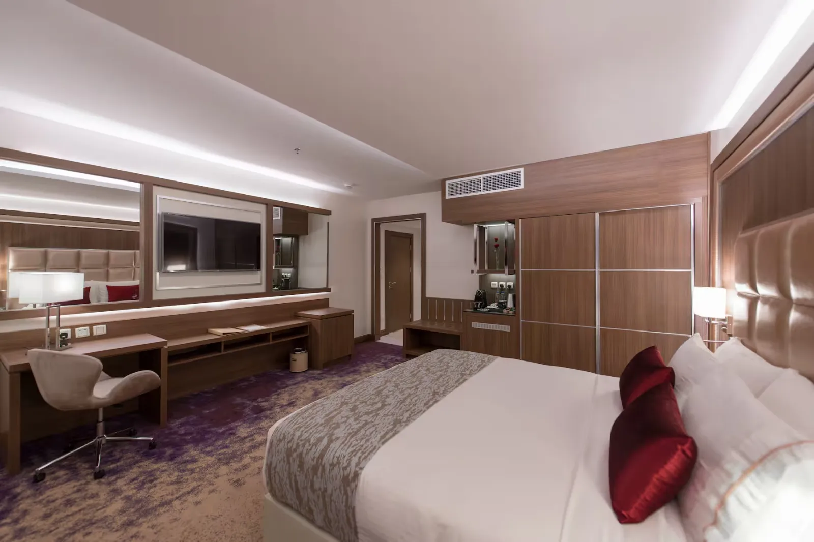 Ramada Hotel Jeddah - 4