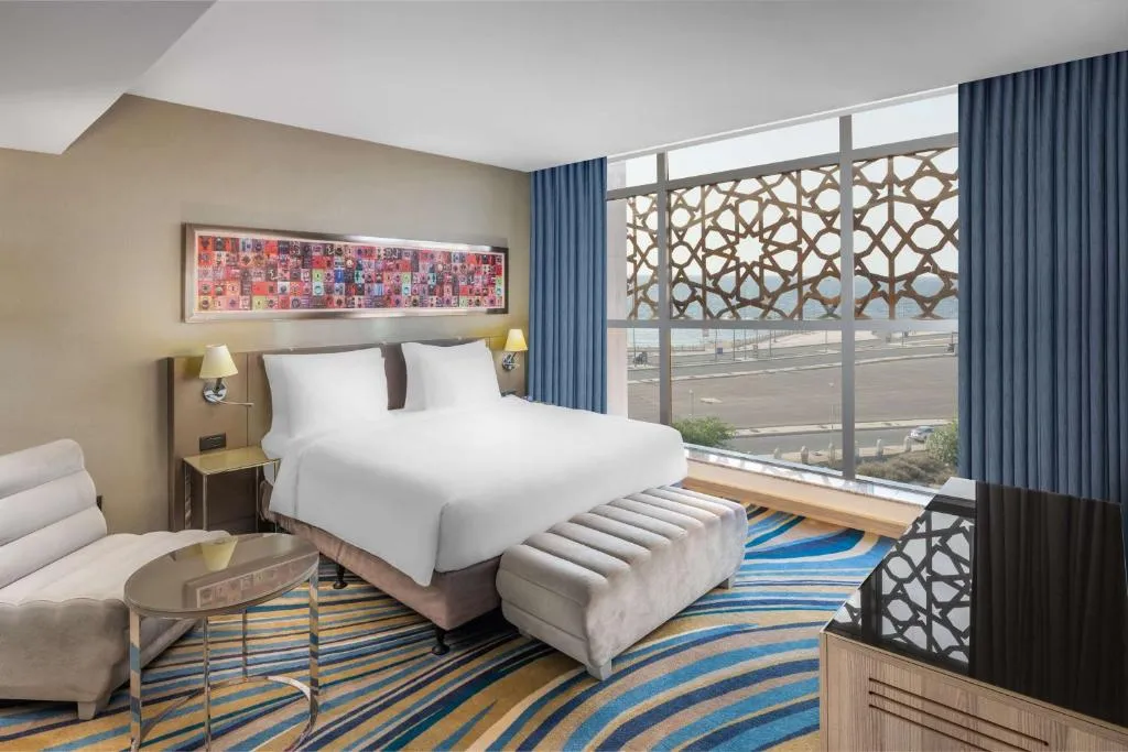 Radisson Blu Hotel Jeddah - 2