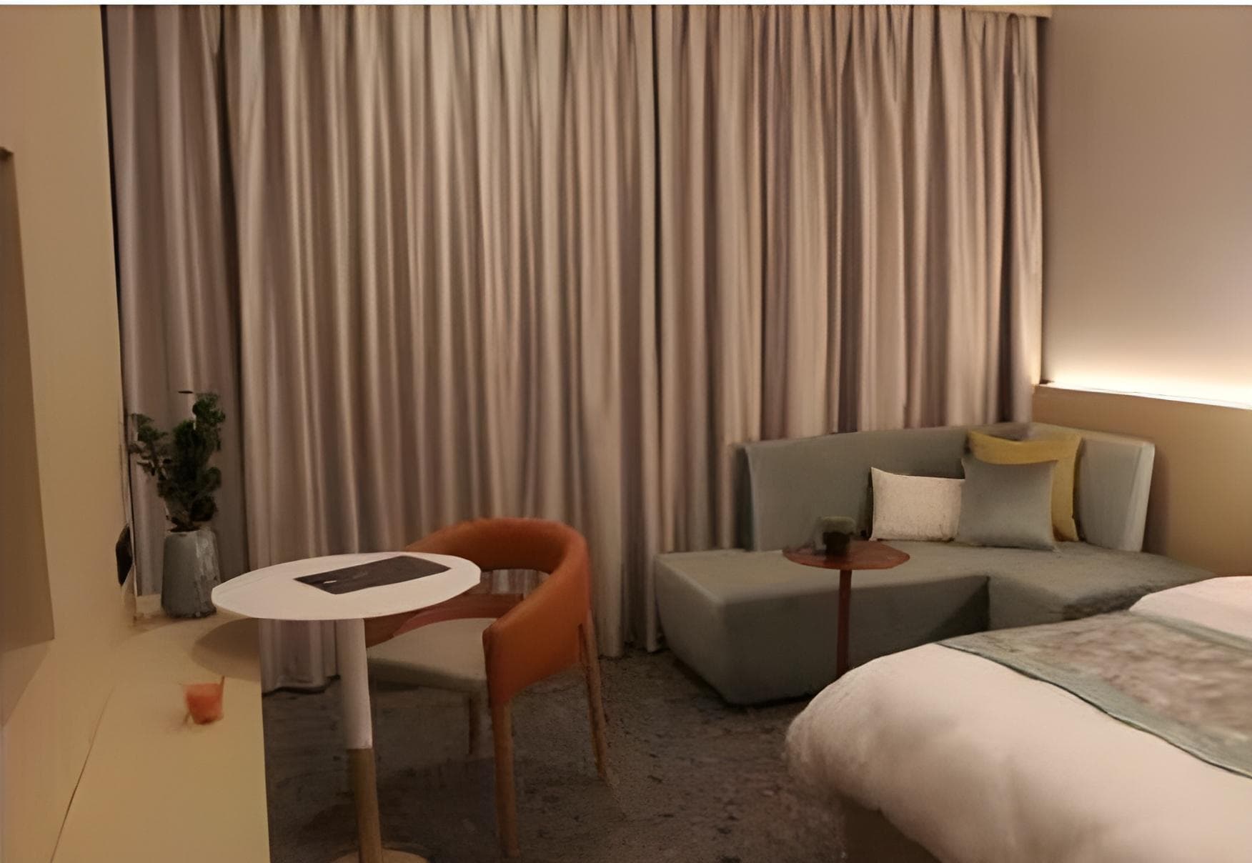 Holiday Inn Jeddah - 13